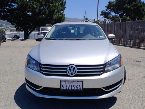 Used 2015 Volkswagen Passat 1.8T S FWD image 2