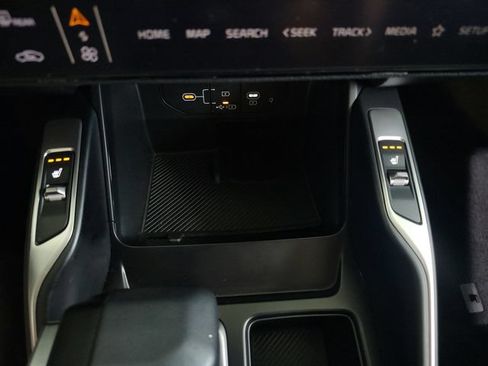 Certified 2024 Kia Sorento EX FWD image 18