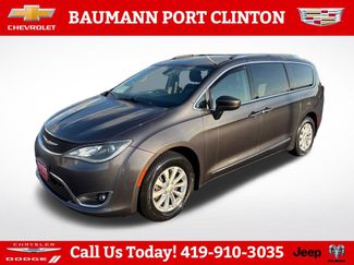 Used 2018 Chrysler Pacifica Touring-L FWD 360° Tour