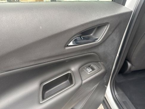Used 2020 Chevrolet Equinox LT image 23