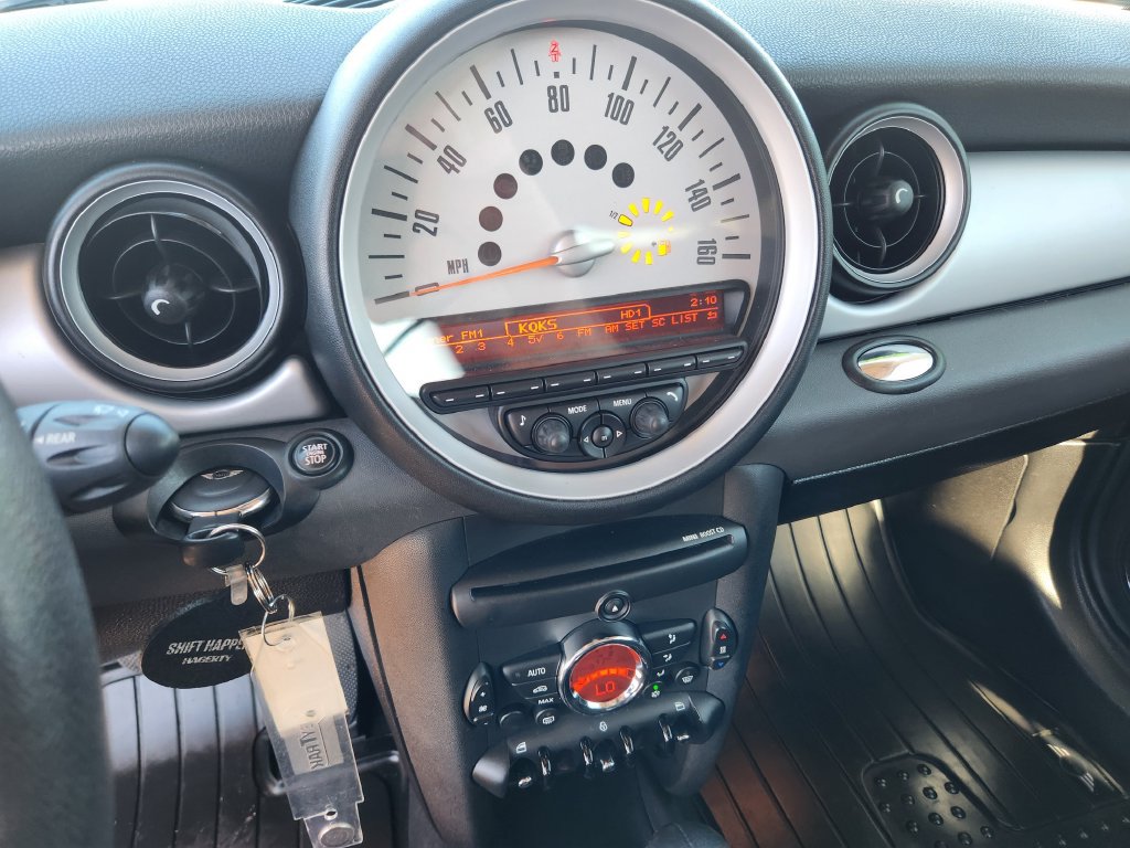 Used 2011 MINI Cooper Clubman FWD image 21
