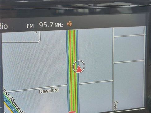 Used 2020 Toyota RAV4 Limited FWD image 13