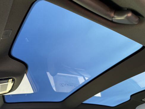 New 2026 Lexus RZ 350e RZ 350e Premium image 19