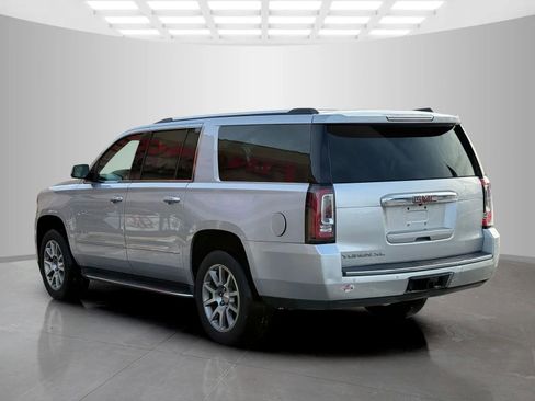 Used 2020 GMC Yukon XL Denali image 7