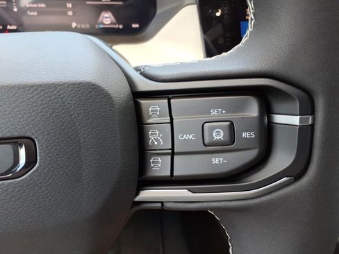 Used 2026 Jeep Cherokee Laredo AWD/4WD image 21