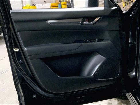 Used 2017 MAZDA CX-5 Sport image 21