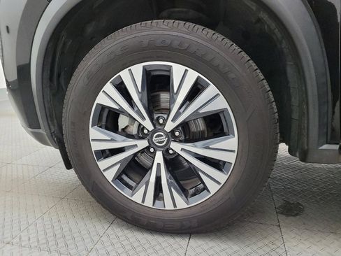 Used 2021 Nissan Rogue SV image 31