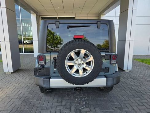 Used 2015 Jeep Wrangler Sahara w/ Connectivity Group AWD/4WD image 3