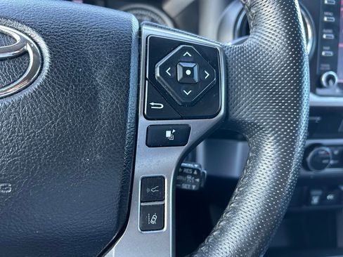 Used 2022 Toyota Tacoma SR5 RWD image 18