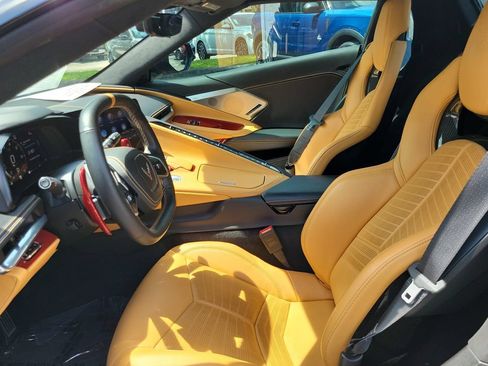 Used 2023 Chevrolet Corvette Stingray Premium Conv w/ 3LT RWD image 7
