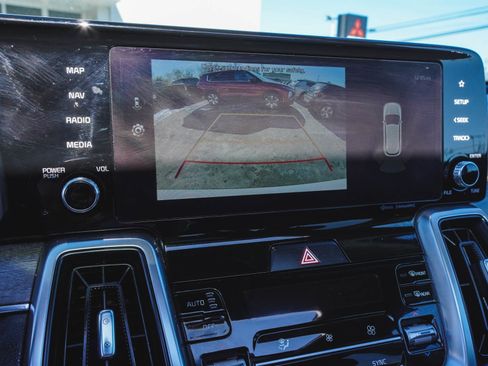 Used 2023 Kia Sorento X-Line EX image 18