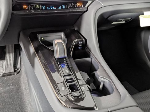 New 2026 Toyota Crown Signia Limited image 27