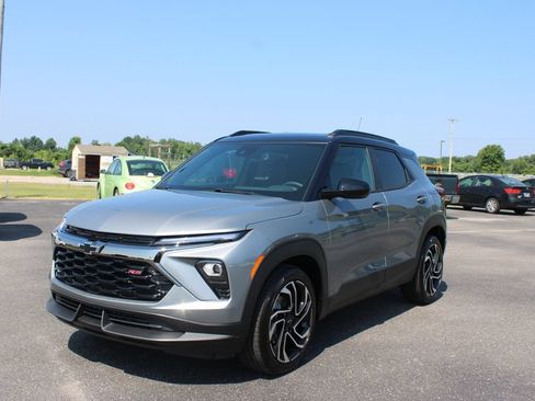 New 2026 Chevrolet TrailBlazer RS w/ Convenience Package FWD image 4