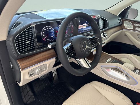 Certified 2026 Mercedes-Benz GLS 450 4MATIC image 24