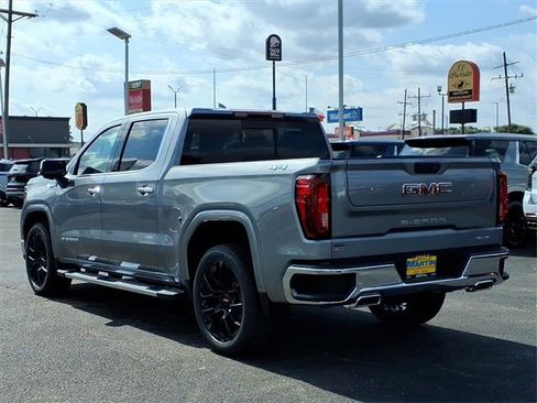 New 2026 GMC Sierra 1500 SLT image 9