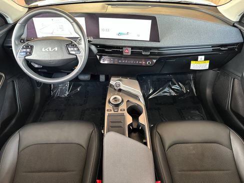 Certified 2024 Kia EV6 Light RWD image 17
