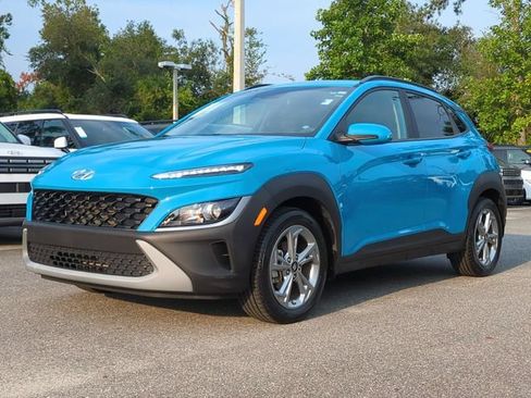Certified 2023 Hyundai Kona SEL FWD image 2