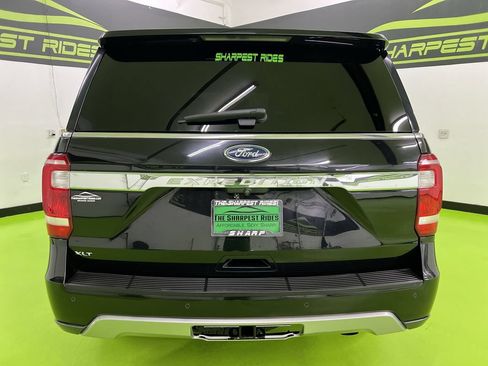 Used 2018 Ford Expedition XLT w/ Equipment Group 202A AWD/4WD image 8