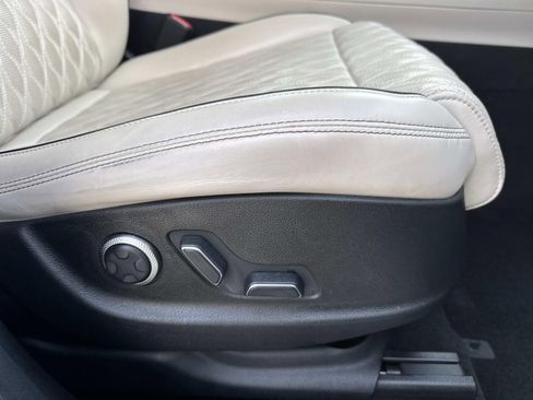 Used 2022 Genesis GV70 3.5T Sport w/ Sport Prestige Package image 13