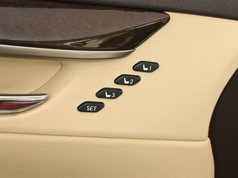 Used 2017 Lexus ES 350 w/ Luxury Package image 30