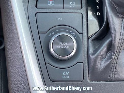 Used 2024 Toyota RAV4 LE AWD/4WD image 30