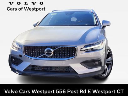Certified 2025 Volvo V60 B5 Cross Country Plus