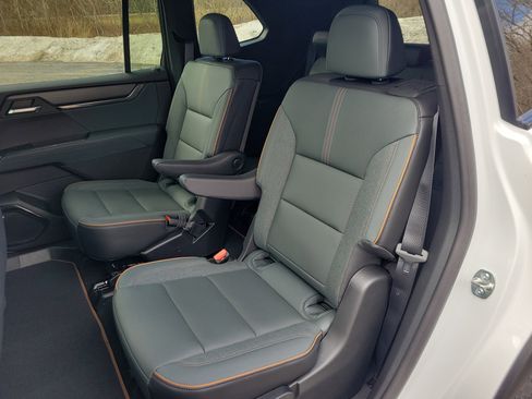 New 2026 GMC Acadia AT4 image 27