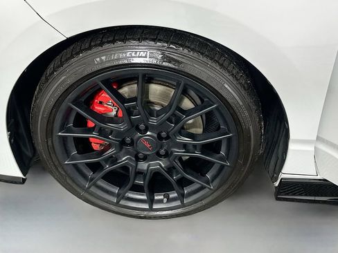 Used 2021 Toyota Avalon TRD image 31