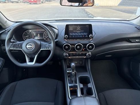Used 2024 Nissan Sentra SV image 29