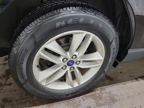 Used 2017 Ford Edge SEL w/ Equipment Group 201A AWD/4WD image 12