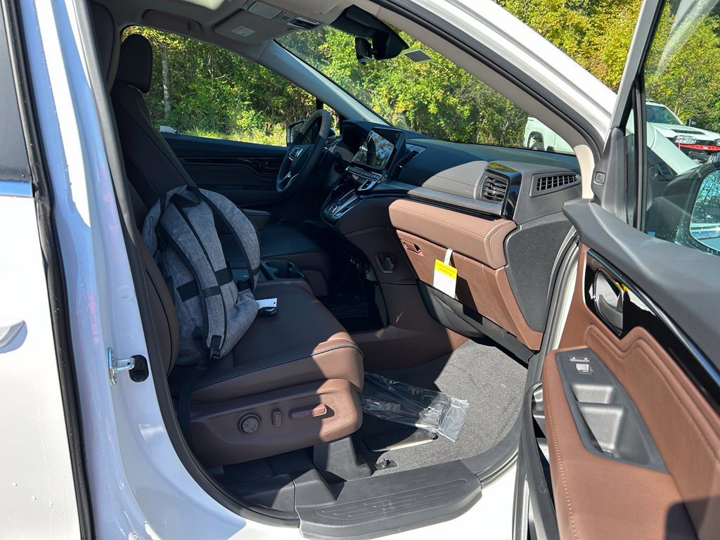 New 2027 Honda Odyssey Touring image 9