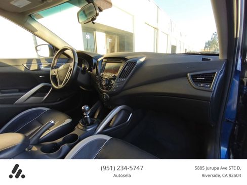 Used 2015 Hyundai Veloster Turbo image 19