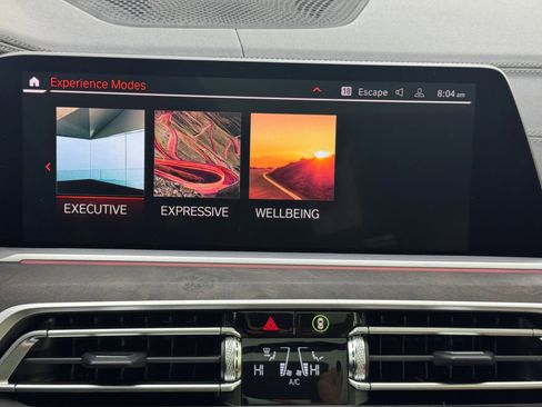 Used 2022 BMW X7 xDrive40i w/ Premium Package image 28