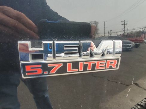 Used 2018 RAM 1500 Express w/ Express Value Package image 26