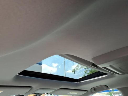 Certified 2021 Honda Odyssey Touring image 6