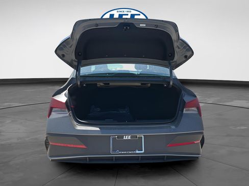 New 2026 Hyundai Elantra Sport FWD image 9