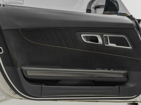 Used 2018 Mercedes-Benz AMG GT R image 39