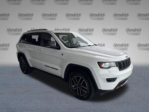 Used 2020 Jeep Grand Cherokee Trailhawk w/ Trailhawk Luxury Group AWD/4WD image 2