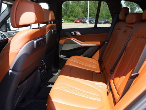 Used 2023 BMW X5 M50i AWD/4WD image 32