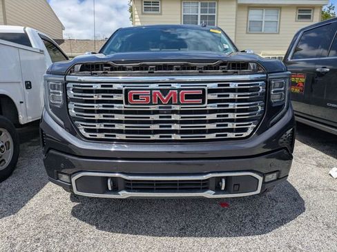 Used 2022 GMC Sierra 1500 Denali image 2