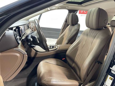 Used 2018 Mercedes-Benz E 400 4MATIC Sedan image 11