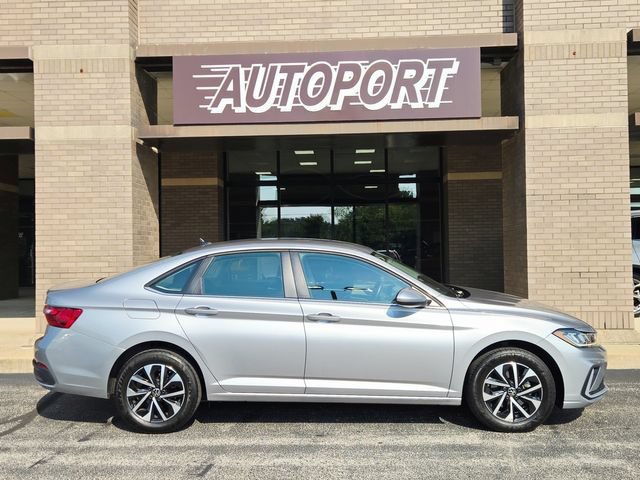 Used 2025 Volkswagen Jetta S FWD image 4