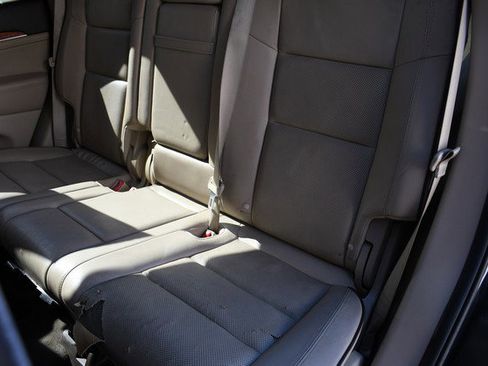 Used 2012 Jeep Grand Cherokee Overland image 23