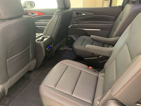 Used 2024 Chevrolet Traverse Z71 w/ Enhanced Driving Package image 15