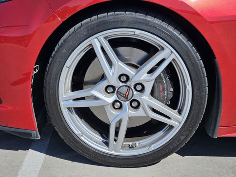 Used 2024 Chevrolet Corvette Stingray Preferred Cpe w/ Z51 Performance Package image 14