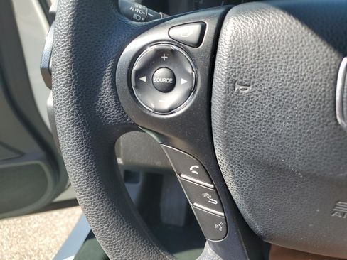Used 2015 Honda Accord EX image 12