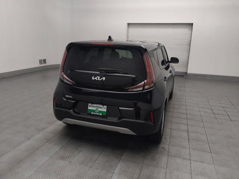 Used 2023 Kia Soul LX w/ LX Technology Package FWD image 7
