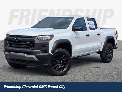 New 2026 Chevrolet Colorado Trail Boss AWD/4WD image 1