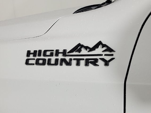 Used 2023 Chevrolet Tahoe High Country RWD image 9