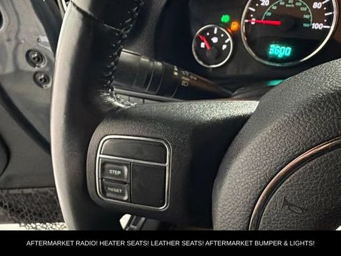 Used 2017 Jeep Wrangler Unlimited Rubicon AWD/4WD image 13